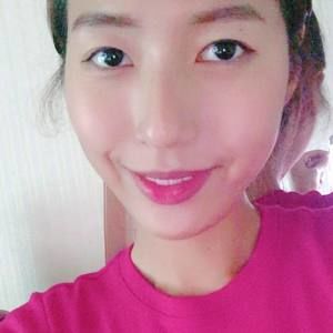 Meet your Posher, Hye-won